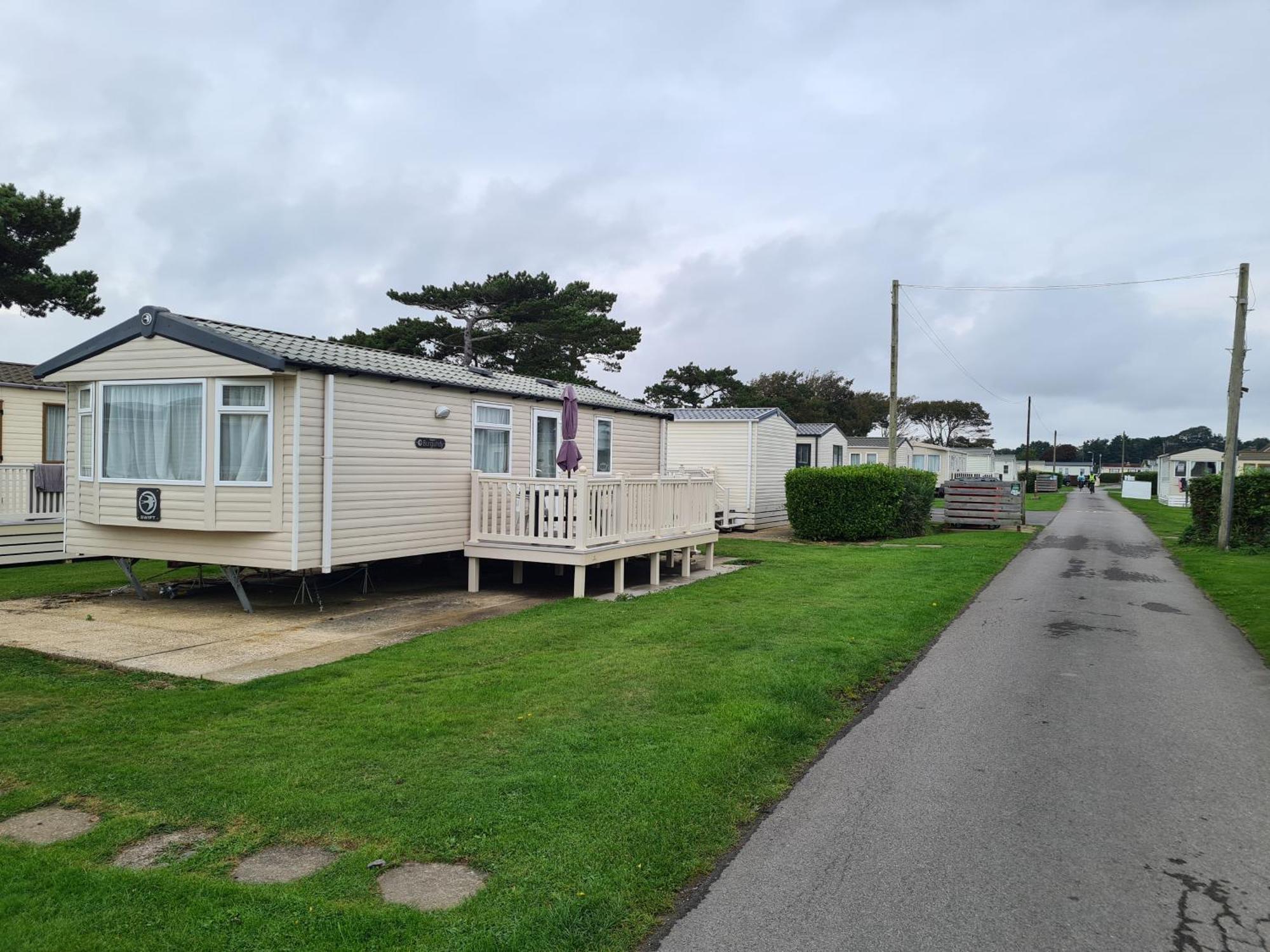 127Cs Hoburne Naish Holiday Park Highcliffe Exterior photo